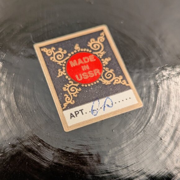 Vintage Wooden Lacquered Wall Plate • USSR Hand Painted Folk Art Floral Design - Picture 5 of 6